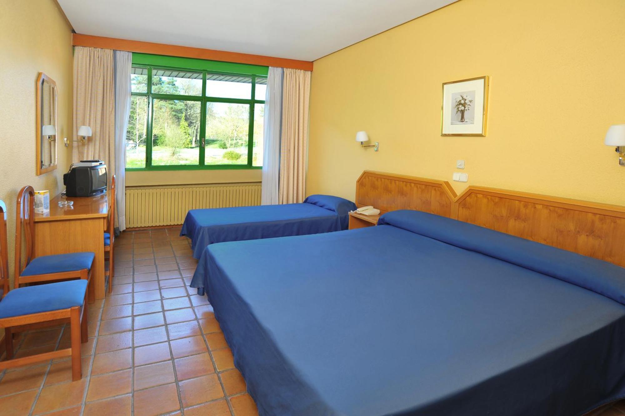 As Hoteles Altube Zuia Quarto foto